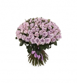 Bouquet of lilac roses